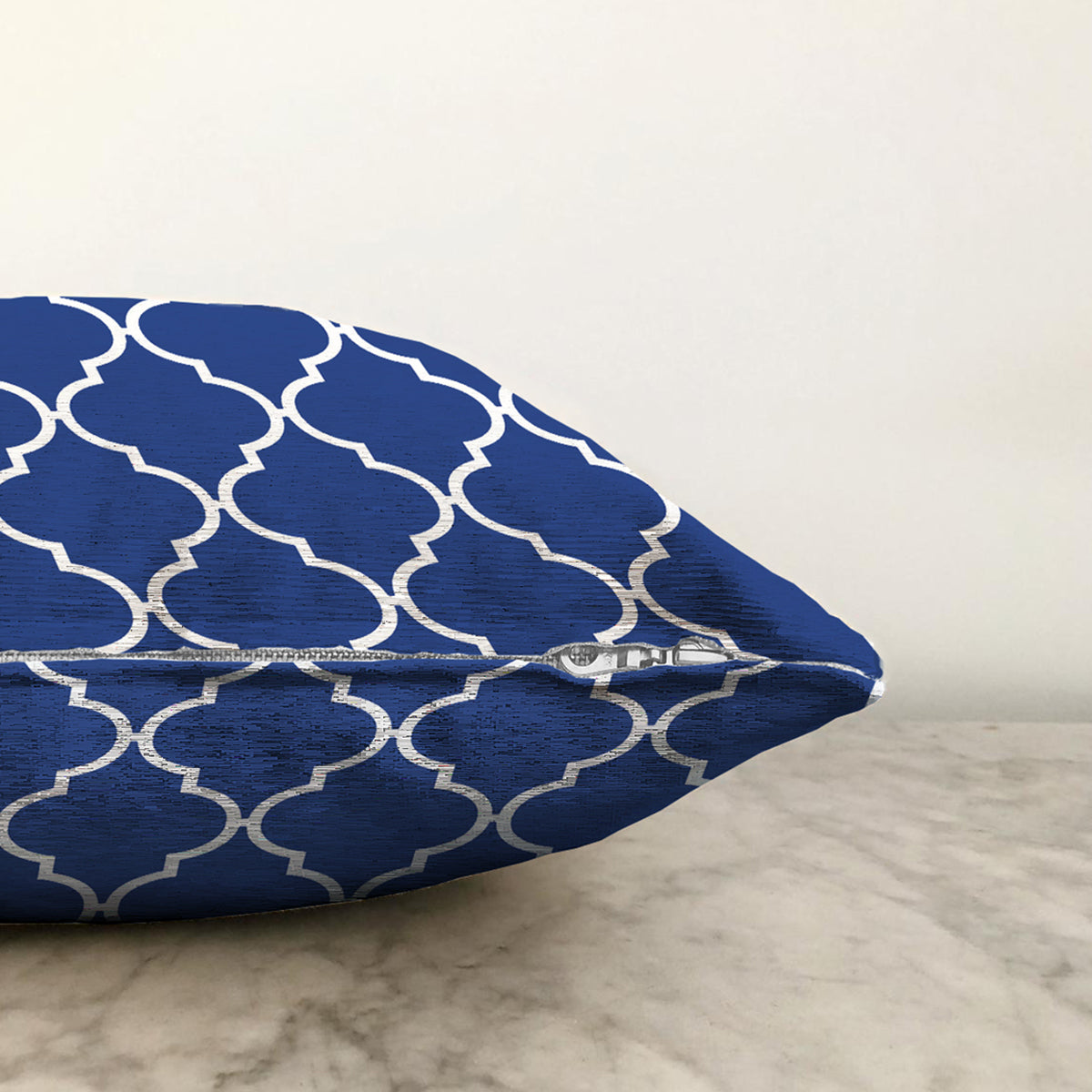 ILKA Oriental Blue