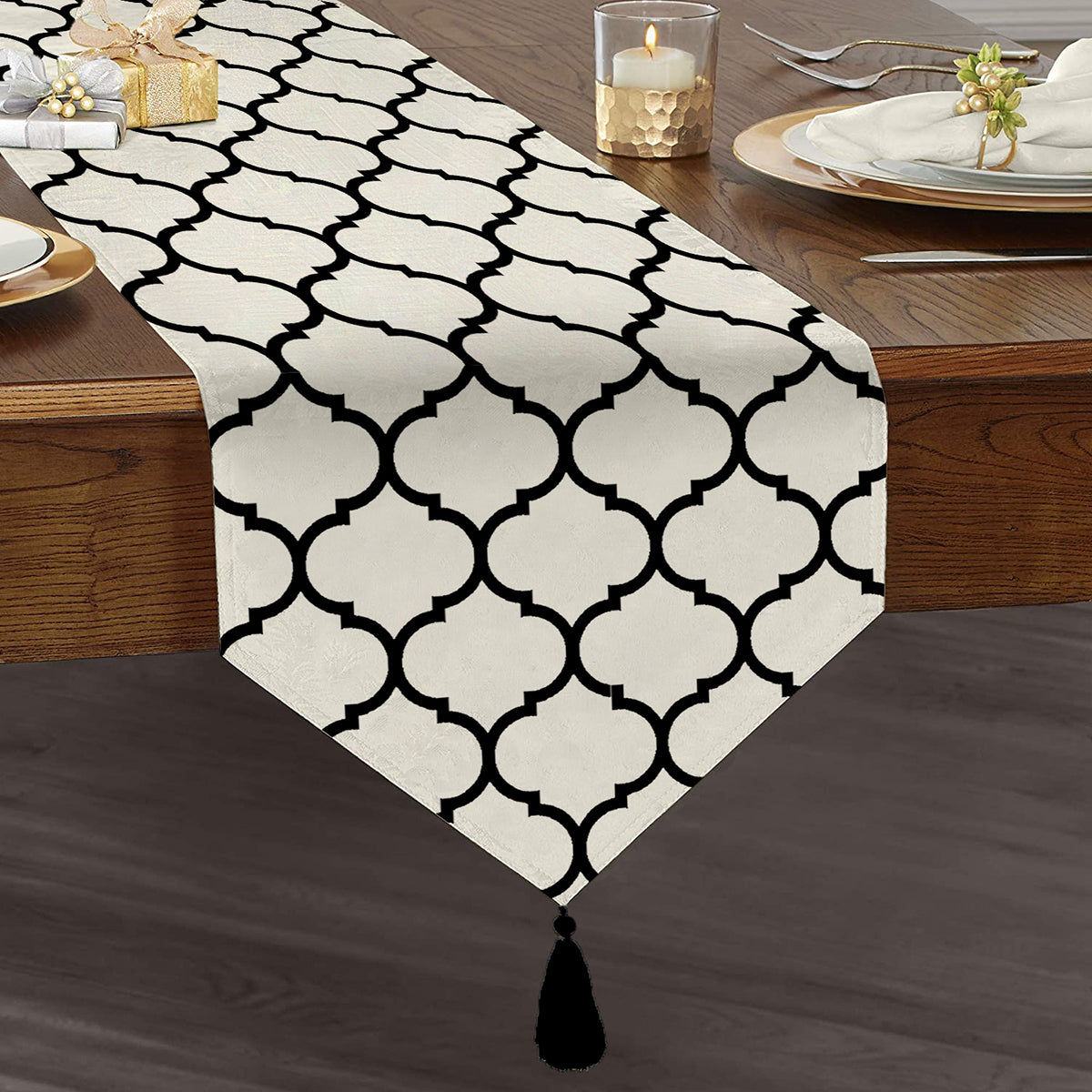 ILKA Oriental Black